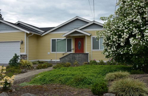 McMinnville House | Contemporary Home Near Linfield, Near Historic Downtown