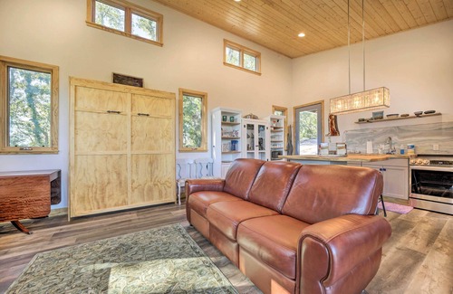 Waynesville House | Contemporary Home w/Deck & Mountain Views!