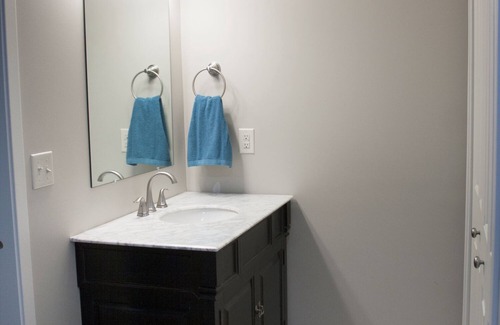 North Vernon Apartment | CONTEMPORARY LODGING/ONE MONTH MINIMUM STAY