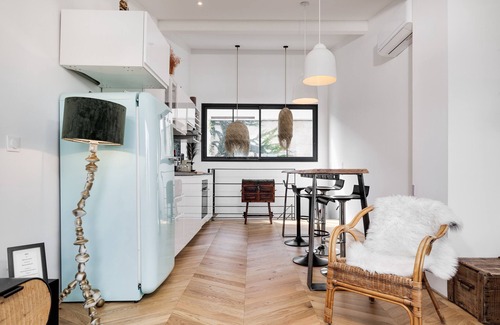 Victor Hugo - Saint-Augustin House | Contemporary Loft with Terrace and Air Conditioning Steps from Central Bordeaux