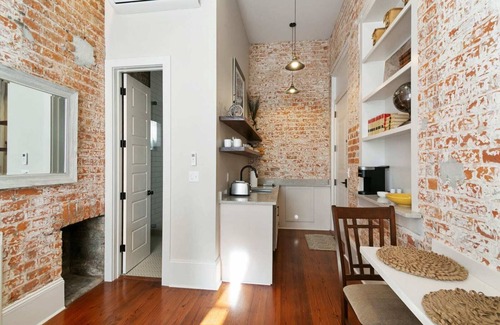 Faubourg Marigny Apartment | Contemporary Marigny Apt on Frenchmen St.