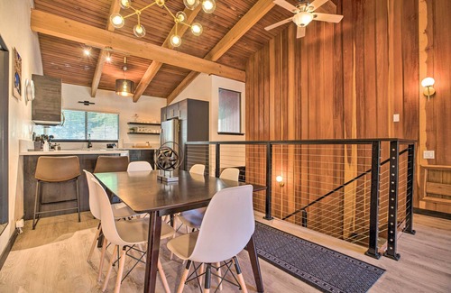 Mammoth Lakes Condo | Contemporary Mountain Retreat - Walk to Slopes!