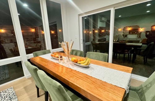 Greenwood House | Contemporary new 2-bedroom house in Greenwood area, Seattle with WiFi, AC