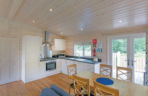 Saddleworth Ski Chalet | Contemporary secluded lodge with extra privacy and outdoor space.