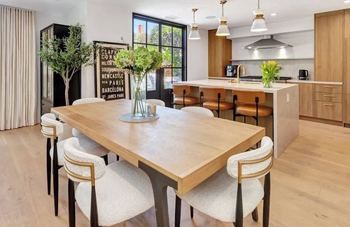 Santa Ana Heights House | Contemporary Urban farmhouse in Newport Heights - Location, location, location!