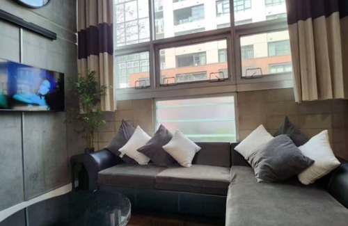 Downtown San Diego Condo | Contemporary Urban Loft in the Heart of DT San Diego with Private Entrance
