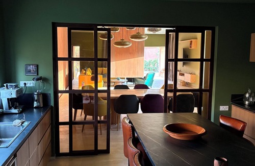 Mechouar-Kasbah Villa | Contemporary villa with Moroccan craftsmanship near Medina and airport,