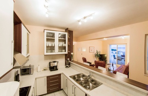 Sumartin Villa | Contemporary villa with sea view and private pool