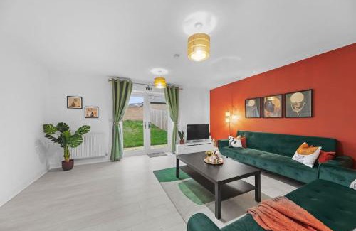 Killingbeck House | Contractor & Family Friendly 4-BR House - Leads