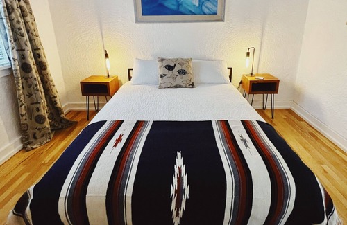 University Heights House | Convenient and Stylish Home for Traveling Nurses, Film Industry and Vacationers