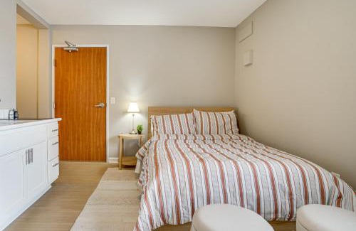 Blaine Apartment | Convenient Studio Stay Easy Access to Twin Cities