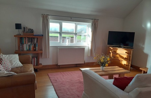 Lower Dunsforth Cottage | Converted Barn On Edge Of Village Setting