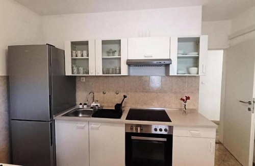 Povlja Apartment | Cool 2-bedroom apartment with AC in charming Povlja