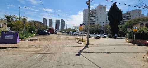 Ramat Gan Apartment | Cool place - קרוב לבי"ח "שיבא"-"בלינסון"-"בר אילן"-"מכללת ר"ג" - חניית רכבים חינם זמינה 24-7 -חשבונית מס