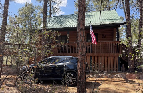 Mountain Club Cabin | Cool Western Cabin & A Short Walk Whiskey Row