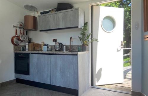 Doddiscombsleigh House | Coombe Park - Retreat