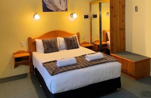 Comaum Hotel | Coonawarra Place Motor Inn