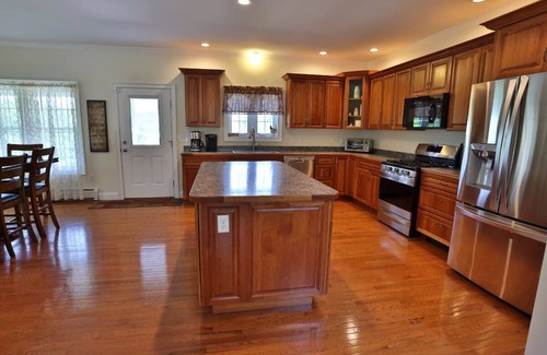 Cooperstown House | Coop Diamonds Sunrise Estates III -Private bathrooms, Heated Pool, 5 miles to DP