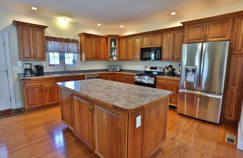 Cooperstown House | Coop Diamonds Sunrise Estates III -Private bathrooms, Heated Pool, 5 miles to DP