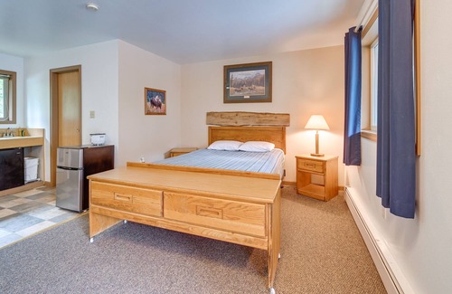 Cooper Landing Apartment | Cooper Landing Retreat < Half-Mi to Boat Launch