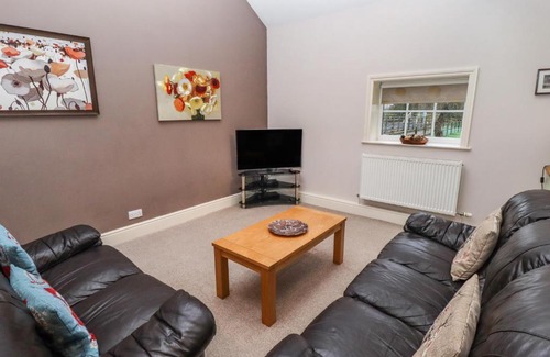 Saxilby House | Cooper's Cottage, Lincoln