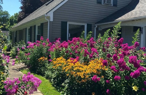 Cooperstown House | Coops Dream House: Dreams Park Views!