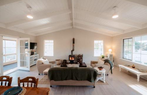 Nangkita House | Coorong Cottage- Waterfront, Nature, Hiking