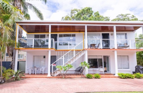 Corlette Apartment | Copacabana, 4/61 Sandy Point Rd - water views, air con and WiFi