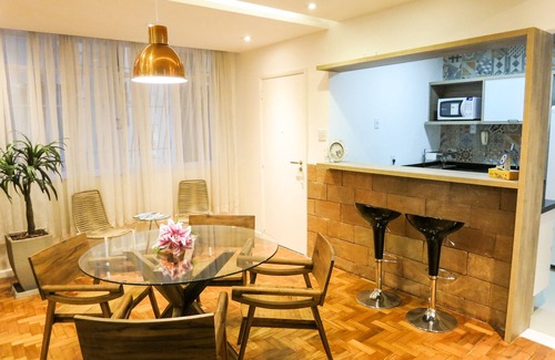 Copacabana Apartment | Copacabana beach block in the most popular street with lots of comfort!