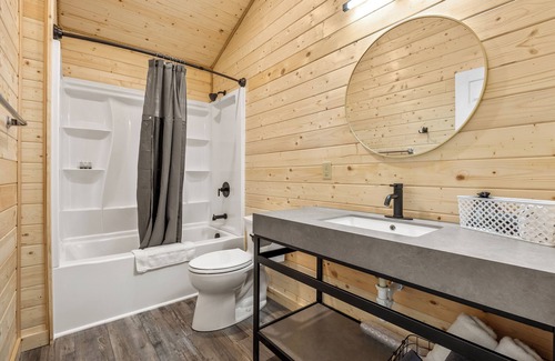 Anaconda Hotel | Copperhead Lodge
