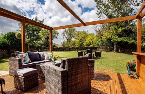 Idle House | Coppice View, a quiet cul de sac, detached property with large garden and views