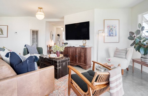 Windsor House | Coppola by AvantStay | Explore The Wineries Near This Gorgeous Healdsburg Home!