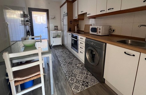 Yesa House | Coqueta casa con jardín privado. Las mascotas son bienvenidas.