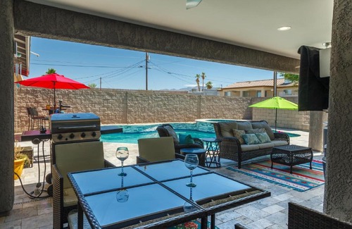 Lake Havasu City House | Coral Beauty! Heated Pool & Spa!