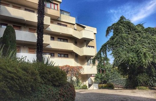 Luino Apartment | Cordelia 3