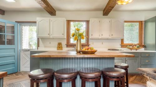 Lee House | Cordelia by AvantStay Amazing Backyard 10mins from Stockbridge