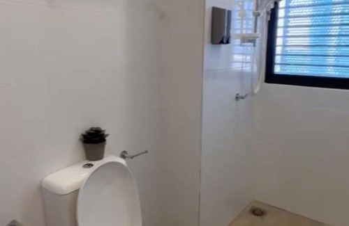 Kota Warisan Bed & Breakfast | Core Avenue KIP Mall Kota Warisan