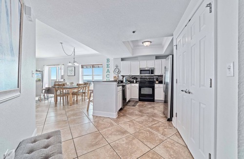 Gulf Shores Condo | Corner Beachfront 3BR, Panoramic Gulf Views, Heated Indoor/Outdoor Pool, Hot Tub