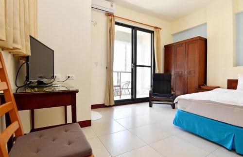 Hengchun Old Town Bed & Breakfast | Corner No.56 Guest House