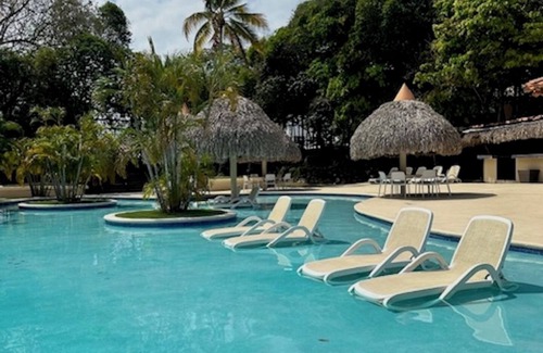 Playa Coronado Apartment | Coronado Luxury Club & Suites - swim up suite 1115 with access to all amenities!