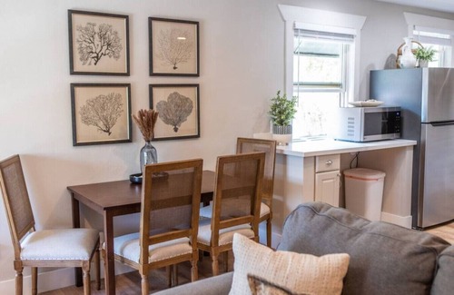 Coronado Apartment | Coronado Unit 3 - B Ave Bungalows · King-sized 1/1, 5-10 Min Walk to Coronado Beach!