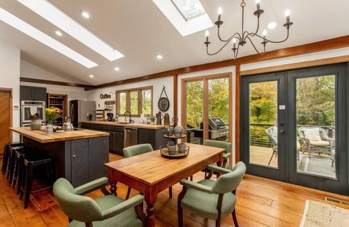 Sandy Springs Cabin | Corp. Rental-Oldest Residence in ATL- NW of City