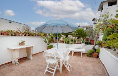 Bitonto Apartment | Corte Fiorita – Apulian Peaceful Retreat