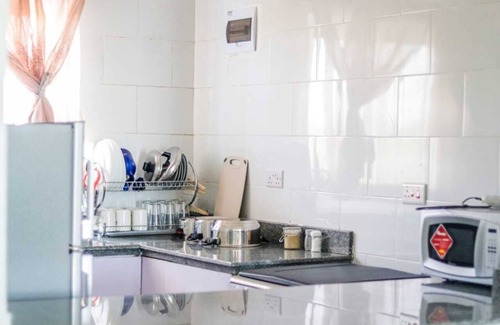 Malindi Apartment | Cossy apartments ,3 minutes walk to the beach, free WiFi, pool, parking.