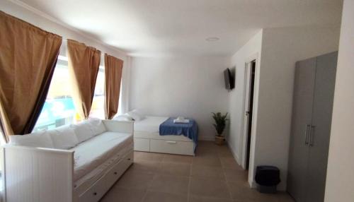 Algeciras Apartment | Costa by Hawkins Algeciras - Exterior 1A