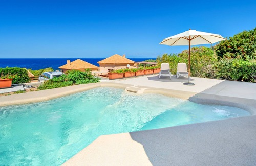 Costa Paradiso Villa | Costa Paradiso Resort