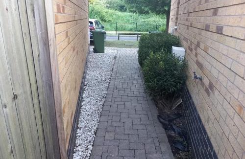 Yeading Apartment | Cosy 1-Bed Studio in Northolt perfect to unwind