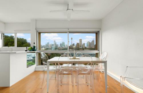 Potts Point Apartment | Cosy 1-Bed with Swimming Pool Facing Opera House