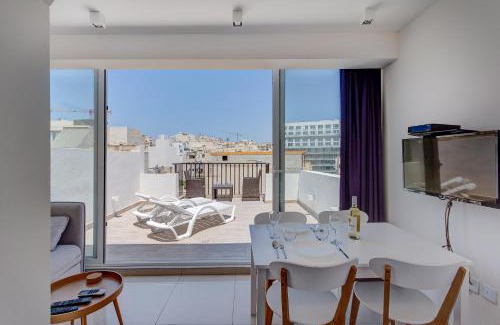 Gzira Apartment | Cosy 1BR Penthouse with Terrace, Great Location