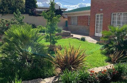 Maseru House | Cosy 2-Bed House in Maseru for perfect calm and re